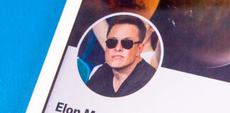 Elon Musk despide a empleado que lo corrigió públicamente Elon Musk despide a empleado que lo corrigió públicamente en Twitter