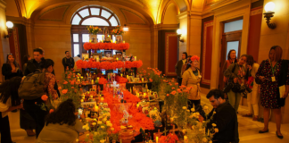 Los altares y el sentimiento a flor de piel para los latinos en el Capitolio de Minnesota, con el Día de los Muertos Los altares y el sentimiento a flor de piel para los latinos en el Capitolio de Minnesota, con el Día de los Muertos