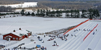 Las pistas de esquí esperan desesperados la nieve para comenzar la temporada Las pistas de esquí esperan desesperados la nieve para comenzar la temporada
