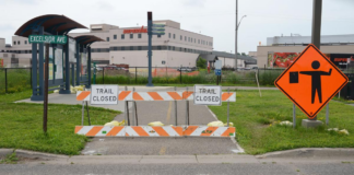 Abren parte del puente Excelsior que conecta Minneapolis con Hopkins Abren parte del puente Excelsior que conecta Minneapolis con Hopkins