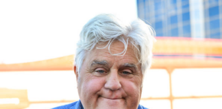 Jay Leno sufrió una lesión grave después de un incendio en un automóvil: está fuera de peligro Jay Leno sufrió una lesión grave después de un incendio en un automóvil: está fuera de peligro