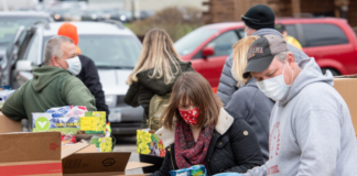La gente necesitada de Minnesota pidió más alimentos en este verano que durante la pandemia… La gente necesitada de Minnesota pidió más alimentos en este verano que durante la pandemia...