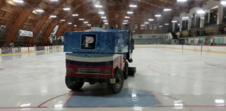 Muchas pistas de hielo en el estado están buscando conductores de Zamboni Muchas pistas de hielo en el estado están buscando conductores de Zamboni