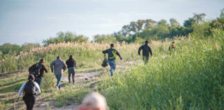 Gobiernos de 15 estados exigen mantener el Título 42 Exigen en 15 estados mantener el Título 42