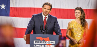 Donald Trump acusa a Ron DeSantis de ser “desleal” Donald Trump acusa a Ron DeSantis de ser "desleal"