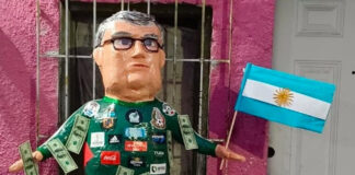 Crean piñata del “Tata” en Tamaulipas tras fracaso de México Crean piñata del "Tata" en Tamaulipas tras fracaso de México