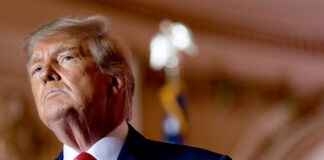 Donald Trump pide el “fin de la Constitución” de EEUU Donald Trump pide el "fin de la Constitución" de EEUU