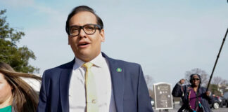 Congresista estadounidense fue drag queen en Brasil El congresista estadounidense George Santos fue drag queen en Brasil hace 15 años: cómo se hacía llamar y cuál era su sueño