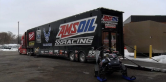 La Fuerza Aérea de EE. UU., de visita sorpresa en el Armstrong High School La Fuerza Aérea de EE. UU., de visita sorpresa en el Armstrong High School