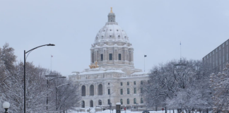 Atención St. Paul: programan cuatro días intensos para quitar la nieve de las calles Atención St. Paul: programan cuatro días intensos para quitar la nieve de las calles