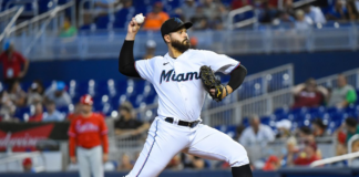 Truque de los Twins: el lanzador Pablo López y dos jugadores de ligas menores de Marlins por Luiz Arraez Truque de los Twins: el lanzador Pablo López y dos jugadores de ligas menores de Marlins por Luiz Arraez