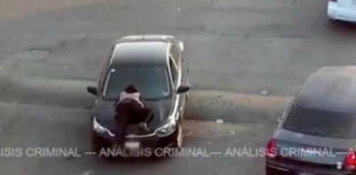 Video viral: atropella a mujer y la lleva en su cofre varias calles Video viral: atropella a mujer y la lleva en su cofre varias calles