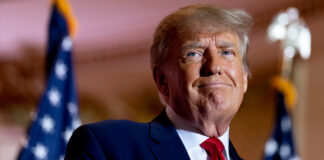 Trump se burla del gobierno de AMLO en su primer evento de campaña Trump se burla del gobierno de AMLO en su primer evento de campaña