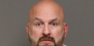 Buscan en Twin Cities a un hombre acusado de homicidio en el suroeste de Minnesota Buscan en Twin Cities a un hombre acusado de homicidio en el suroeste de Minnesota