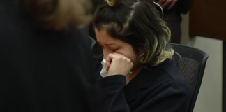 Julissa Thaler, que mató a su hijo Eli Hart de 6 años, sentenciada a cadena perpetua Julissa Thaler, que mató a su hijo Eli Hart de 6 años, sentenciada a cadena perpetua