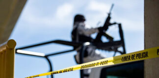 La Familia Michoacana hace narcobloqueos en Guerrero La Familia Michoacana hace narcobloqueos en Guerrero