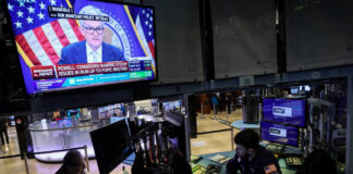 Fuerte caída en Wall Street tras aumento de tasa de interés de la Fed Fuerte caída en Wall Street tras aumento de tasa de interés de la Fed