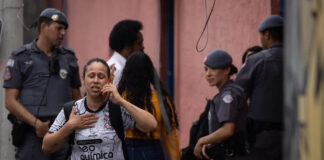 Alumno asesina a profesora e hirió otras cinco personas en Brasil Alumno asesina a profesora e hirió otras cinco personas en Brasil