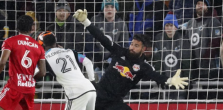Miles de fanáticos, palas y mucha nieve: el MN United empata en helado partido contra New York RB Miles de fanáticos, palas y mucha nieve: el MN United empata en helado partido contra New York RB