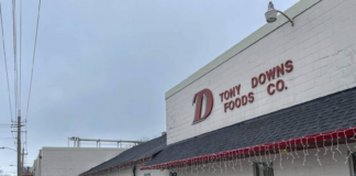 Una empresa de procesamiento de carne enfrenta repercusiones legales por emplear a niños Una empresa de procesamiento de carne enfrenta repercusiones legales por emplear a niños