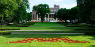 Tras un déficit de $ 24 millones, la UdeM subirá los precios de las matrículas estudiantiles Tras un déficit de $ 24 millones, la UdeM subirá los precios de las matrículas estudiantiles