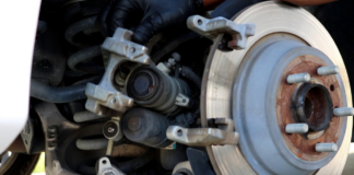 Ford retirará 1,280,000 autos Fusion y Lincoln MKZ con problemas graves de frenos Ford retirará 1,280,000 autos Fusion y Lincoln MKZ con problemas graves de frenos