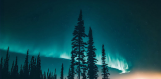 La aurora boreal fue visible el jueves por la noche en partes de Minnesota y Wisconsin La aurora boreal fue visible el jueves por la noche en partes de Minnesota y Wisconsin