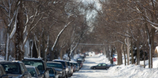 Minneapolis y St. Paul levantan sus restricciones de estacionamiento de invierno Minneapolis y St. Paul levantan sus restricciones de estacionamiento de invierno