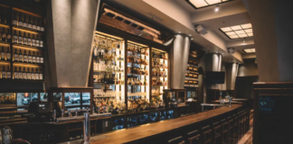 Abre el restaurante italiano Zelo, cerrado el 17 de marzo de 2020 en el inicio de la pandemia Abre el restaurante italiano Zelo, cerrado el 17 de marzo de 2020 en el inicio de la pandemia