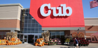 Los empleados de los supermercados Cub están presionando para obtener salarios más altos Los empleados de los supermercados Cub están presionando para obtener salarios más altos