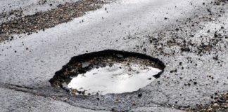 ¿Por qué hay tantos baches en St. Paul? ¿Alguien escucha a los conductores que los sufren? ¿Por qué hay tantos baches en St. Paul? ¿Alguien escucha a los conductores que los sufren?