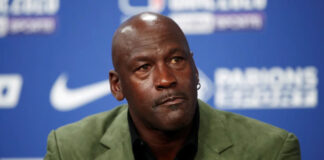 Michael Jordan venderá su parte de los Charlotte Hornets Michael Jordan toma drástica decisión con Charlotte Hornets