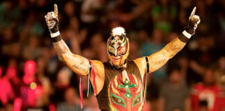 Rey Mysterio entra al Salón de la Fama de la WWE Rey Mysterio entra al Salón de la Fama de la WWE