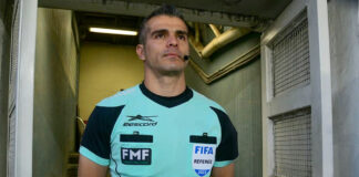 El árbitro Fernando Hernández es castigado por rodillazo a jugador El árbitro Fernando Hernández es castigado por rodillazo a jugador