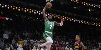 Celtics vence a Hawks y puede liquidar la serie en casa Celtics vence a Hawks y puede liquidar la serie en casa