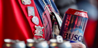 Polémica en EE.UU. y la MLB con al venta de alcohol hasta la octava entrada de los partidos Polémica en EE.UU. y la MLB con al venta de alcohol hasta la octava entrada de los partidos