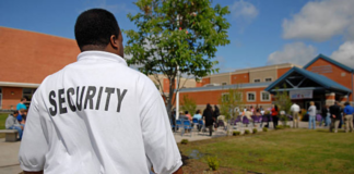 Texas: ofrecen hasta US$ 25,000 a personal de escuelas que quieran portar armas y dar seguridad Texas: ofrecen hasta US$ 25,000 a personal de escuelas que quieran portar armas y dar seguridad