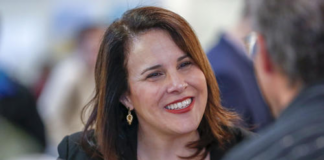 Joan Gabel deja de ser la presidenta de la UdeM para irse a la Universidad de Pittsburgh Joan Gabel deja de ser la presidenta de la UdeM para irse a la Universidad de Pittsburgh