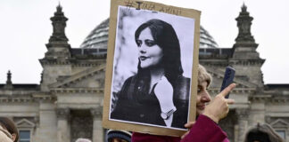 Irán usará “cámaras inteligentes” para identificar a mujeres sin velo Irán usará "cámaras inteligentes" para identificar a mujeres sin velo