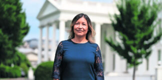 Julie Chávez vuelve a hacer historia: Directora de campaña de Biden Julie Chávez vuelve a hacer historia: Directora de campaña de Biden