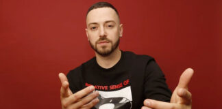 PeeWee demanda a revista que publicó que mantenía una relación gay PeeWee demanda a revista que publicó que mantenía una relación gay