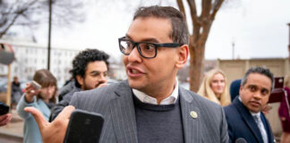 Departamento de Justicia denuncia al congresista George Santos Departamento de Justicia denuncia al congresista George Santos