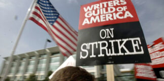 Guionistas de Hollywood se declaran en huelga Guionistas de Hollywood se declaran en huelga