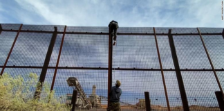 Cae a 4,400 la cifra de inmigrantes que llegan al paso fronterizo: ¿Por qué? Cae a 4,400 la cifra de inmigrantes que llegan al paso fronterizo: ¿Por qué?