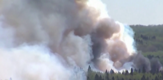 El humo de los incendios forestales en Canadá se está moviendo hacia EE.UU. El humo de los incendios forestales en Canadá se está moviendo hacia EE.UU.