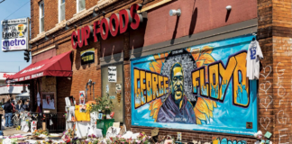 George Floyd Square, un lugar que se transformado en visita obligada para muchos visitantes George Floyd Square, un lugar que se transformado en visita obligada para muchos visitantes