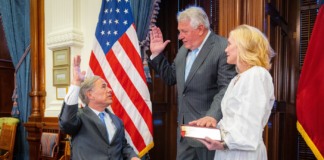 Abbott nombró a John Scott para que sea temporalmente el fiscal general de Texas Abbott nombró a John Scott para que sea temporalmente el fiscal general de Texas