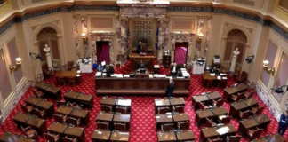 Cámara de Representantes aprueba programa estatal de licencia familiar y médica pagada en Minnesota Cámara de Representantes aprueba programa estatal de licencia familiar y médica pagada en Minnesota