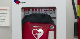 Tras siete descargas eléctricas, su corazón se puso en marcha otra vez tras caer en un gimnasio Tras siete descargas eléctricas, su corazón se puso en marcha otra vez tras caer en un gimnasio