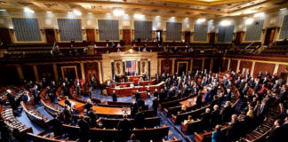 Congreso de EEUU inicia receso a días de posible cese de pagos Congreso de EEUU inicia receso a días de posible cese de pagos